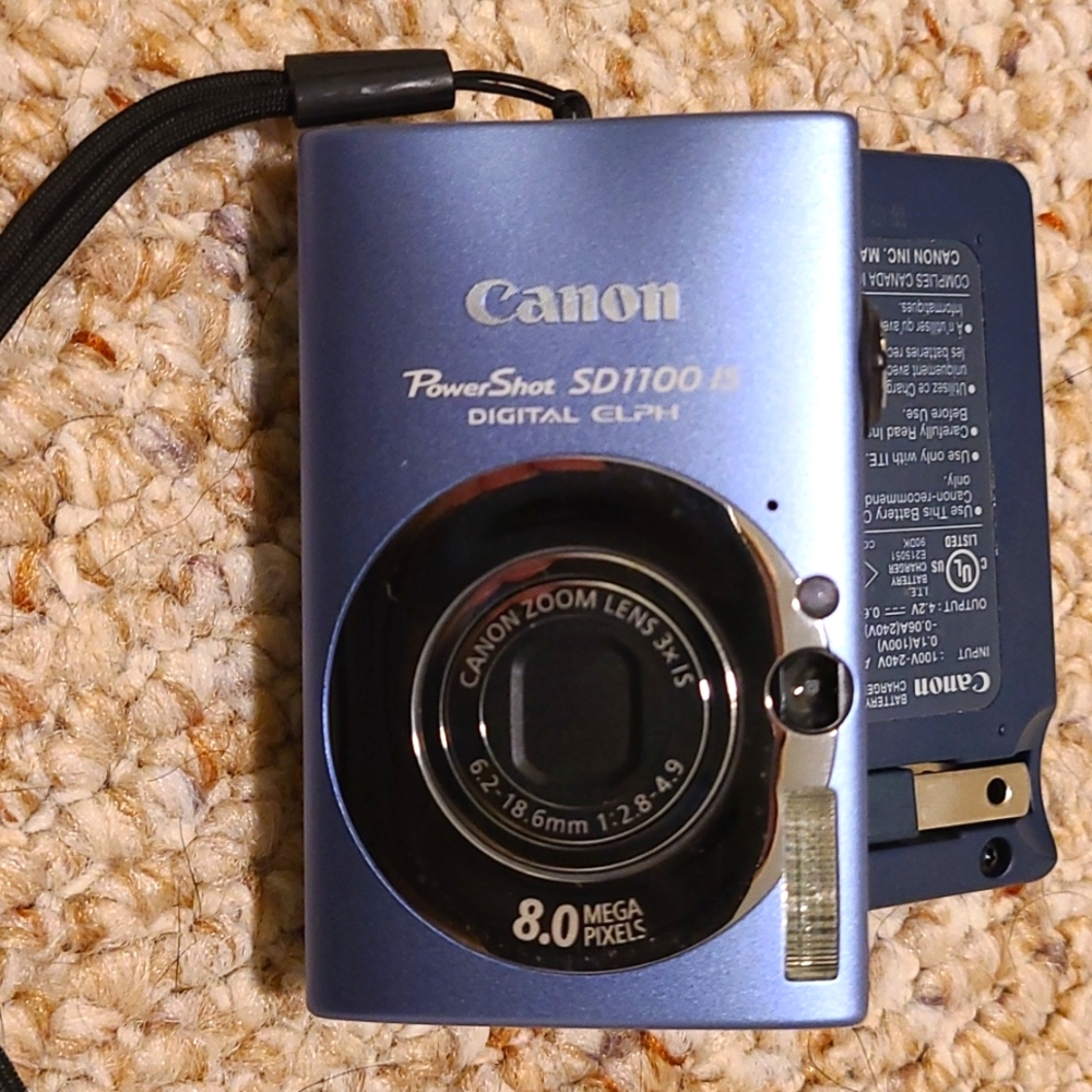 CANNON POWERSHOT SD1100 CAMERA POINT AND SHOOT, EUC